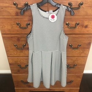 Cute black and white dress